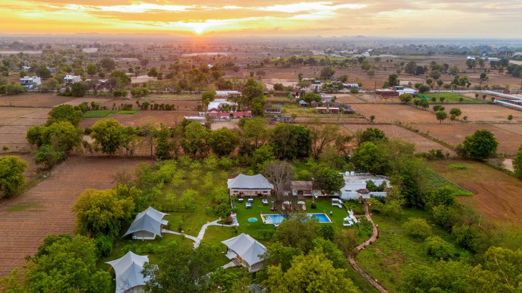 Experience the beauty of Visit Kablan Ranthambore with luxury tented accommodation, scenic landscapes, and a peaceful retreat near Ranthambore National Park.
